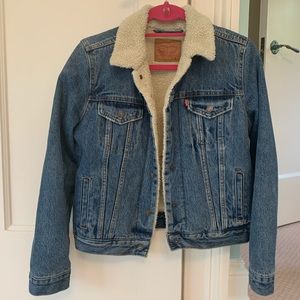 Levi Sherpa Trucker Jacket